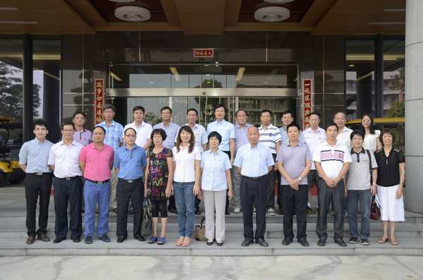 �Ϻ����Ͳ���ҵЭ�ᡰ�����᳤����ۻᡱ����˾�ٿ�