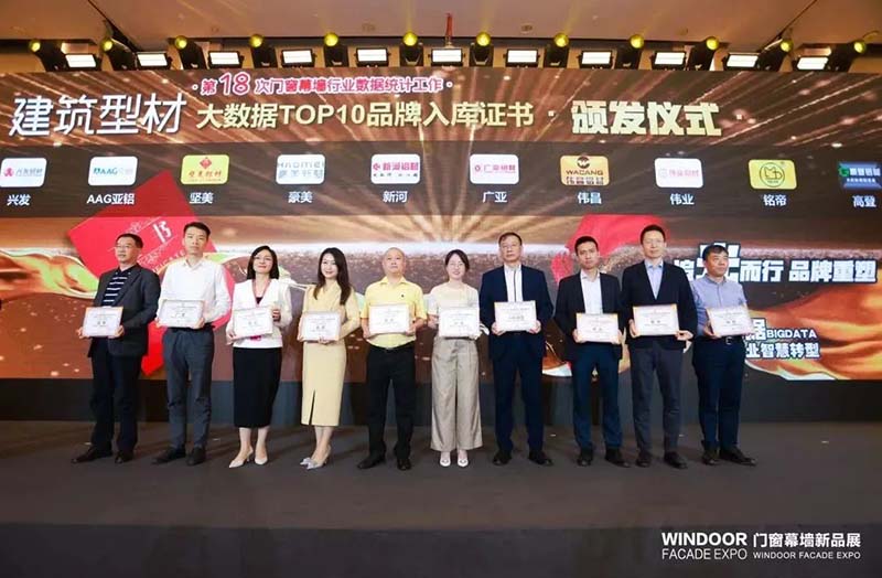 ��29���������Ŵ�Ļǽ��ҵ������й��޽����ù��ݷ��,������Ϸ���67381�����ٴ��ٻ��������!