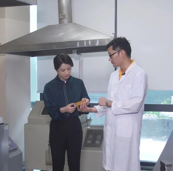 ����һ���˾���ҵҵ����������������������һ�����������˵�̽������������������ɽ���ͲĽ�����η�?