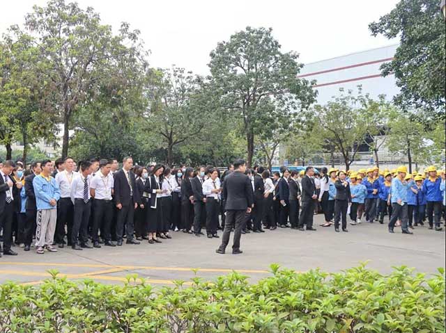 ���������ھ���ְԱ���