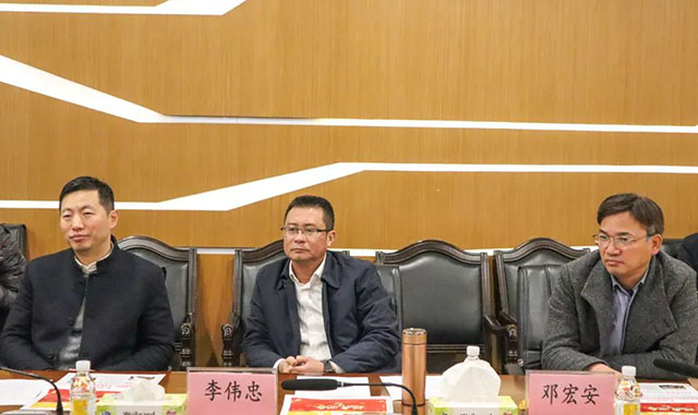 �����С��Ļ������붥����Ϸ���67381�򵼹�������