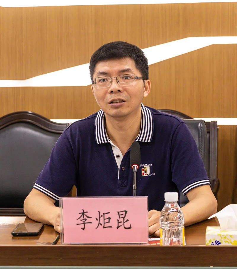 ������ֳ�һ���˶�����Ϸ���67381��Т˳