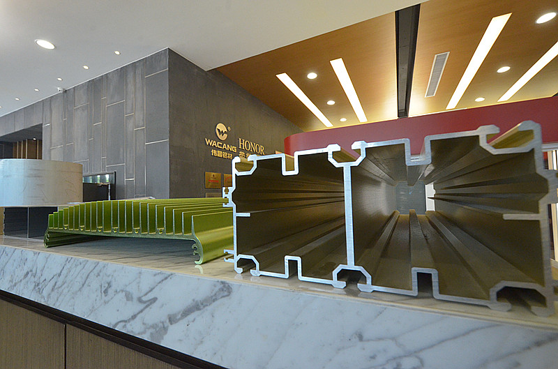 ʱ´úÖÐǰÐеÄÅ·±êÆ·Öʹ¤ÒµÂÁÐͲij§¼Ò